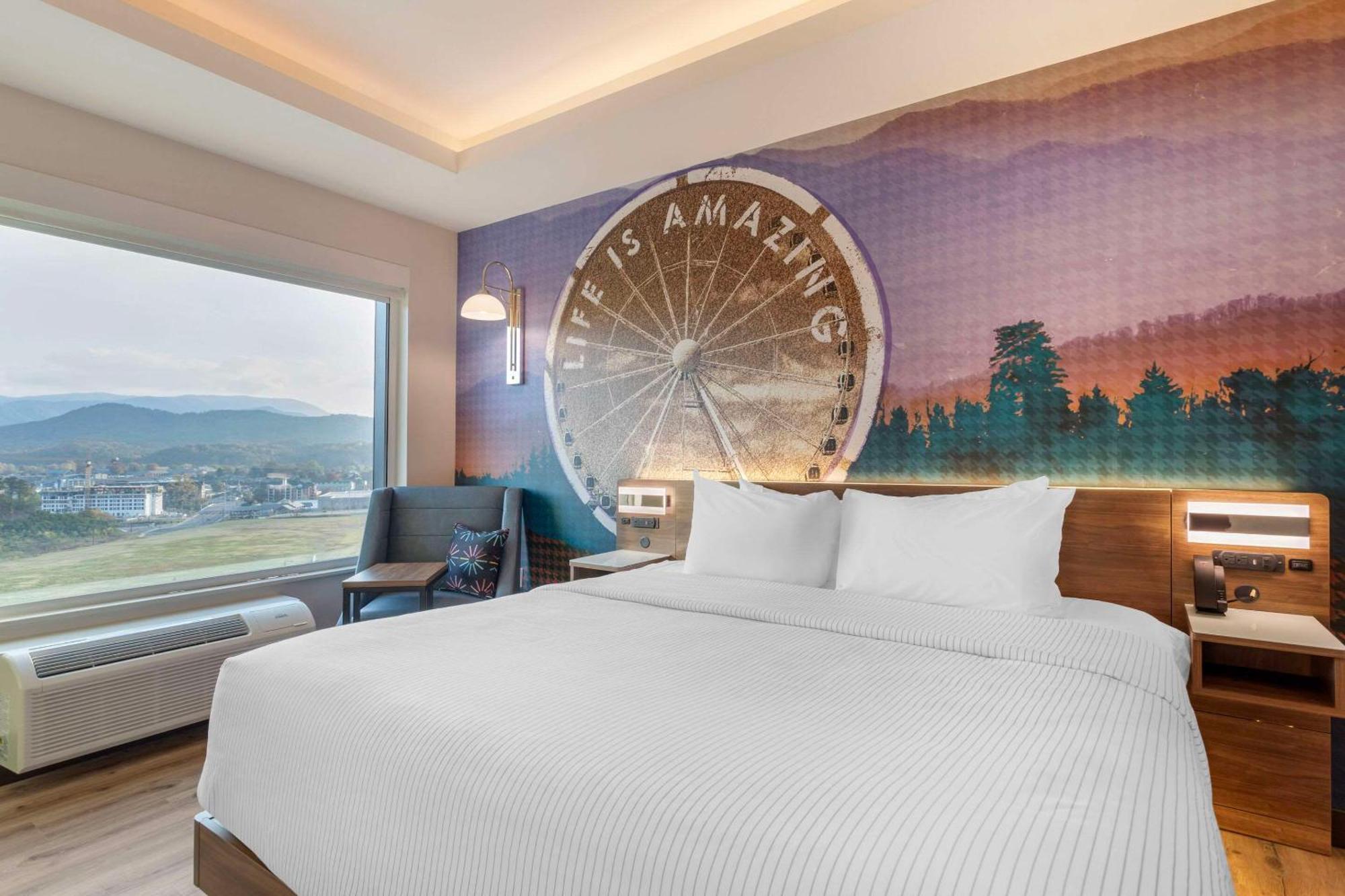 Hotel Cambria Pigeon Forge